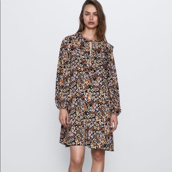 NWT Zara printed dress with ruffled hem - Picture 2 of 7